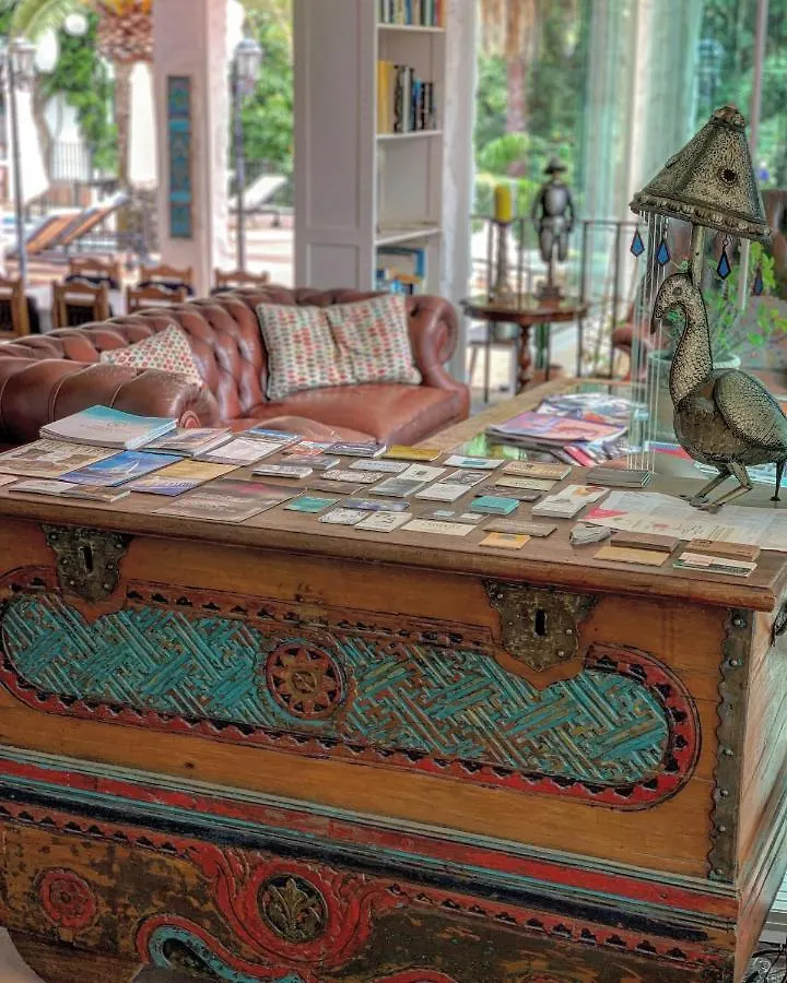 *** Couette-café Jardines De La Reina Boutique Bed&Breakfast Marbellac Espagne