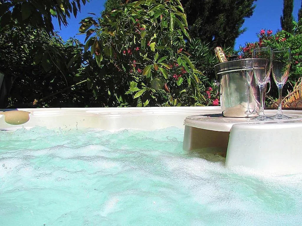 Jardines De La Reina Boutique Bed & Breakfast Marbella